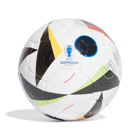 adidas EK 2024 Fussballliebe Pro Zaalvoetbal Maat 4